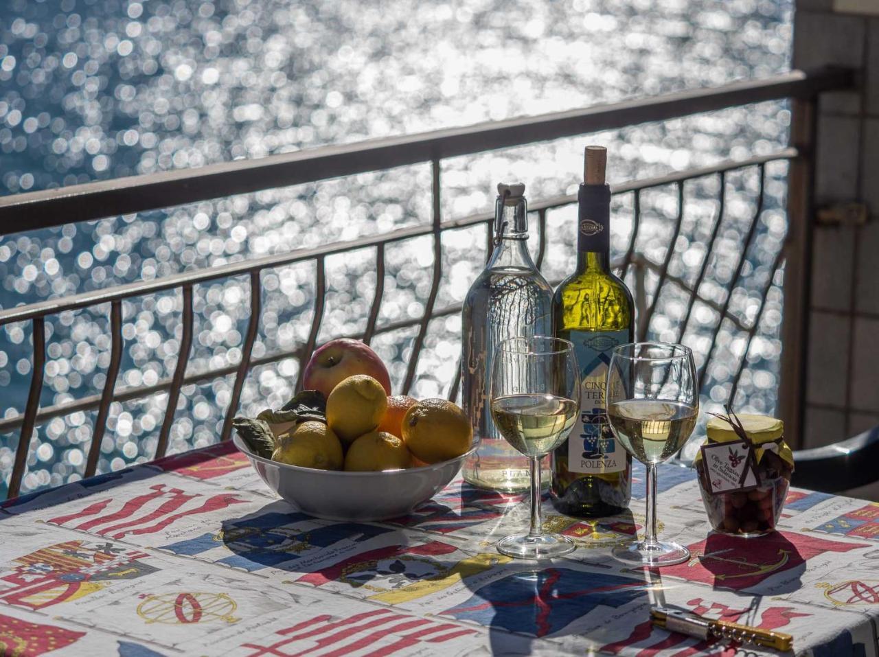 Unda De Ma Sea View Terrace Apartment Vernazza Esterno foto